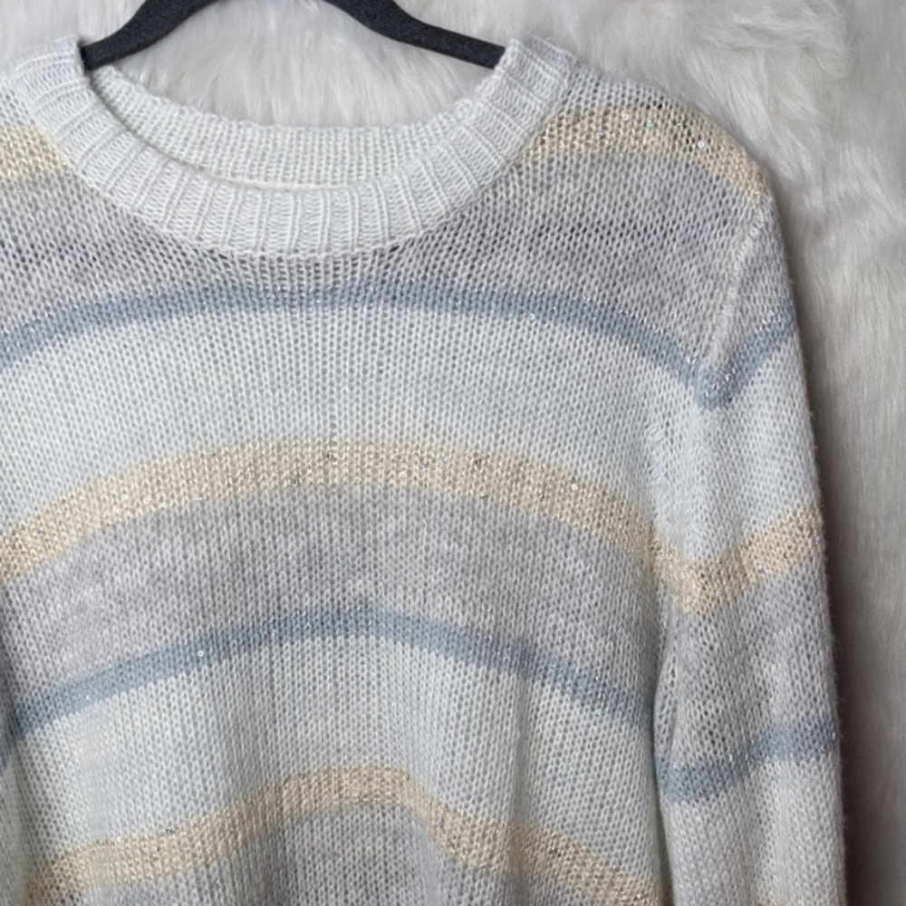 l a u r e n c o n r a d sweater 💕